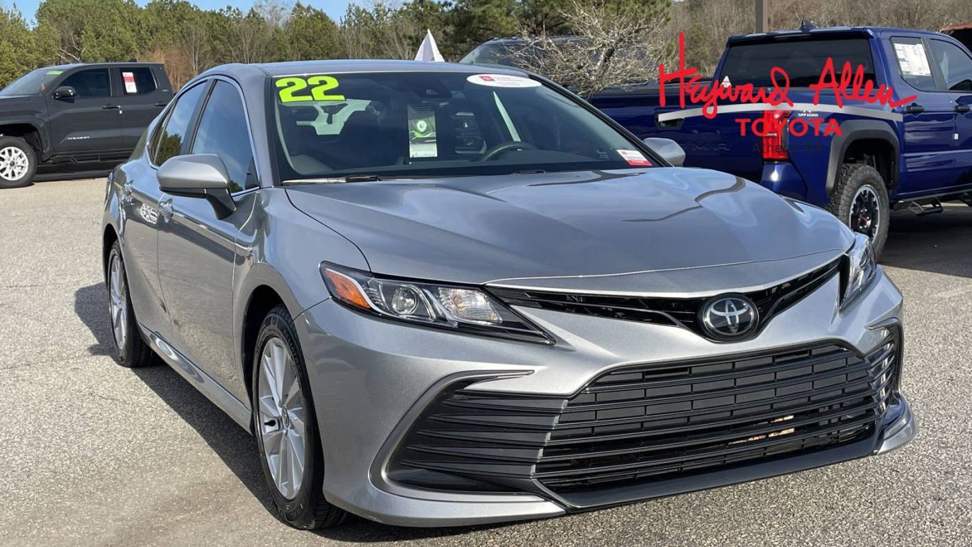 2022 Toyota Camry LE — Sedan — 40,748 mi — Athens, GA