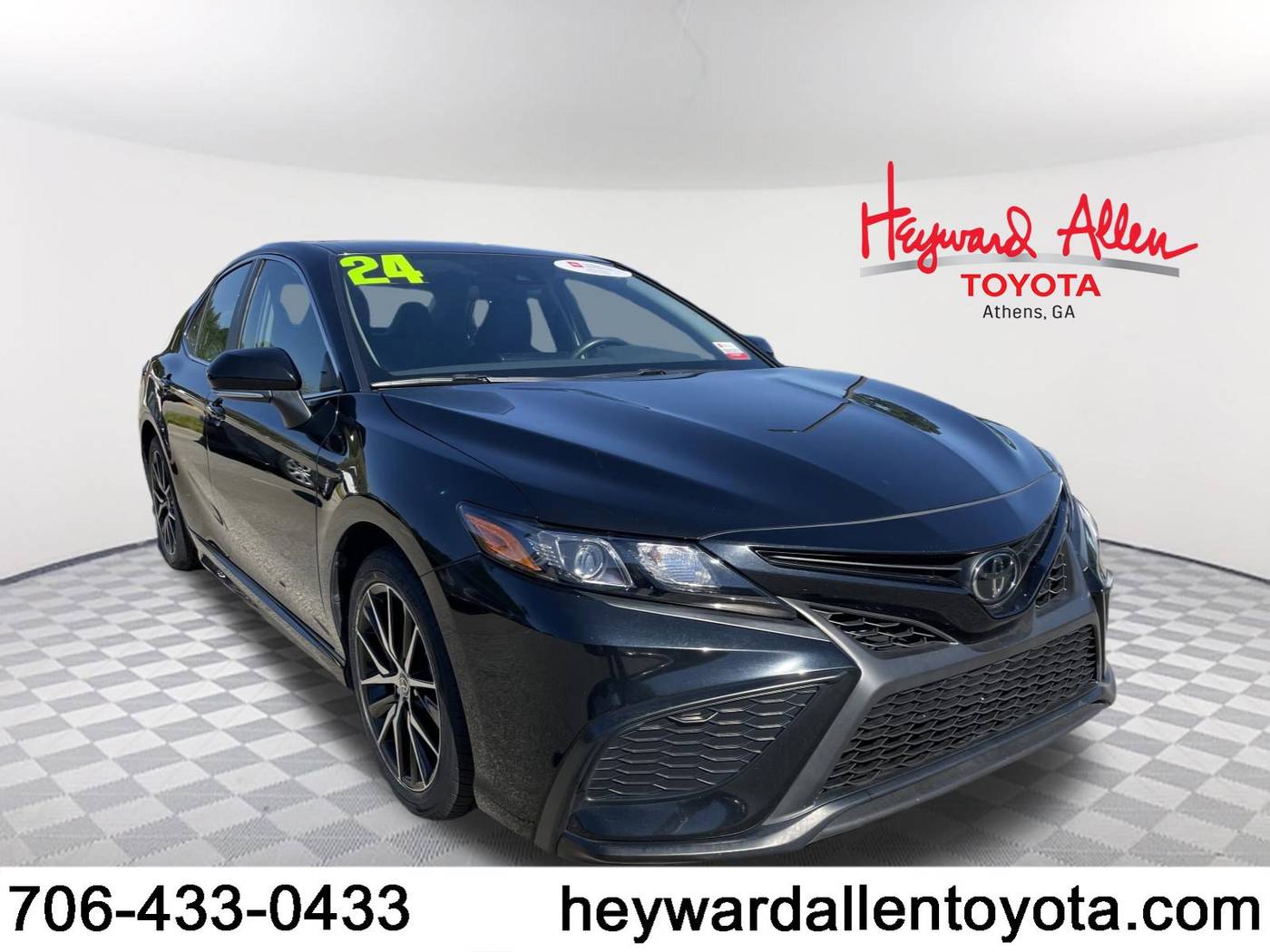 2024 Toyota Camry SE — Sedan — 35,488 mi — Athens, GA