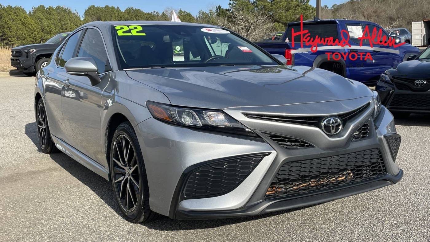 2022 Toyota Camry SE — Sedan — 38,044 mi — Athens, GA