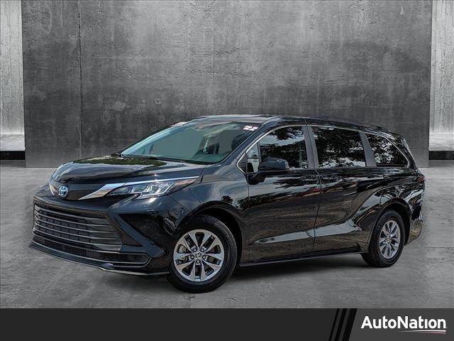 2022 Toyota Sienna LE — Minivan — 150,666 mi — Orlando, FL