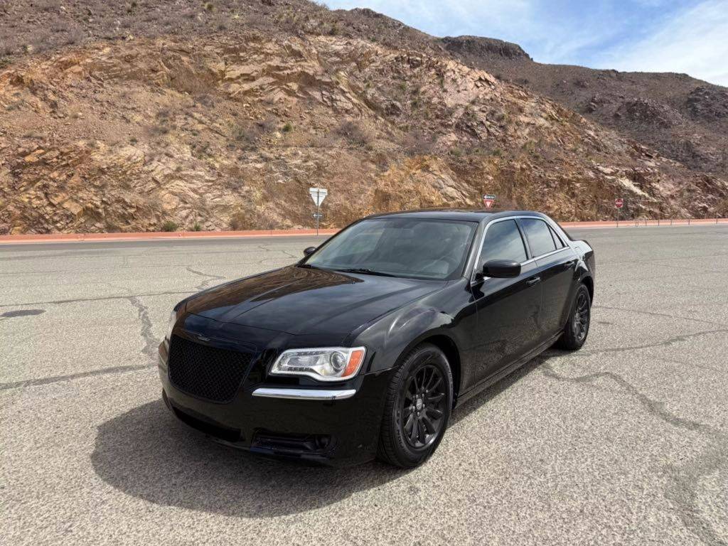 2014 Chrysler 300 Base — Sedan — 127,734 mi — El Paso, TX