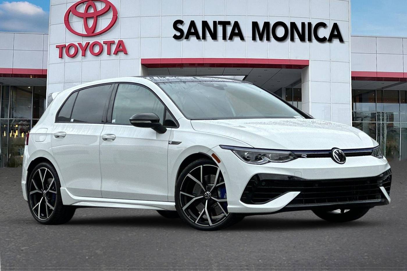 2024 Volkswagen Golf R Base — Hatchback — 945 mi — Santa Monica, CA