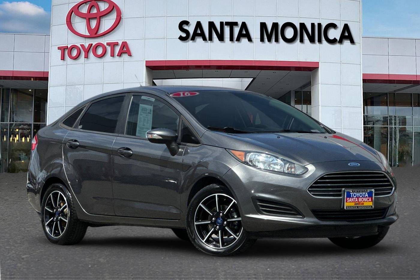 2016 Ford Fiesta SE — Sedan — 98,235 mi — Santa Monica, CA