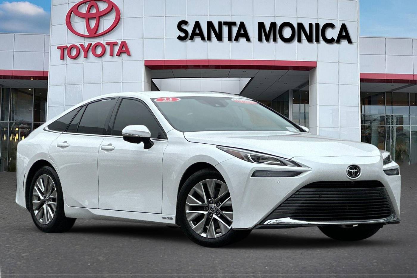 2023 Toyota Mirai XLE — Sedan — 22,680 mi — Santa Monica, CA