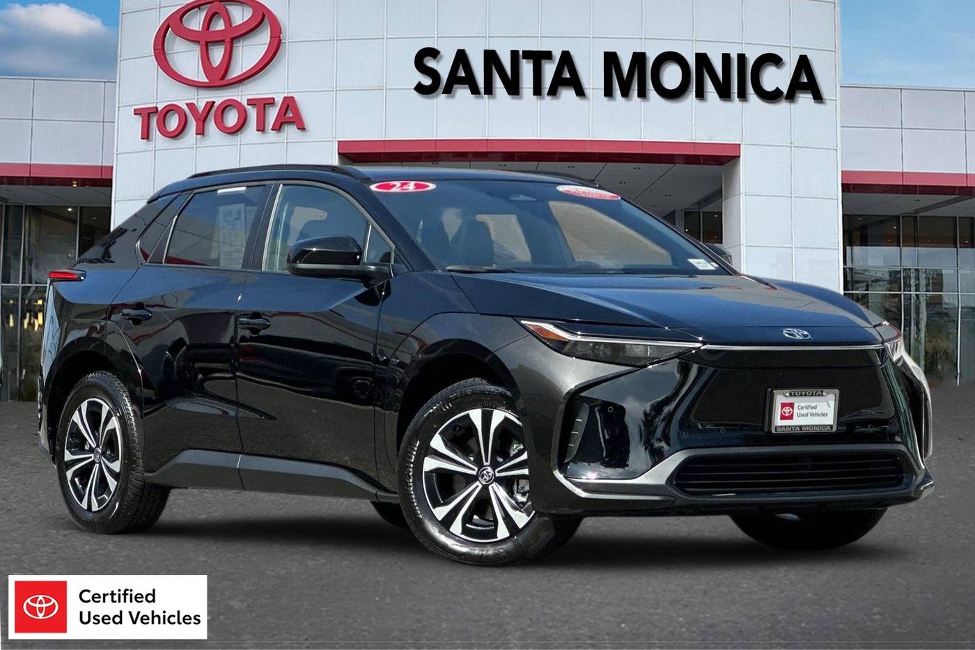 2024 Toyota bZ4X XLE — SUV — 4,990 mi — Santa Monica, CA