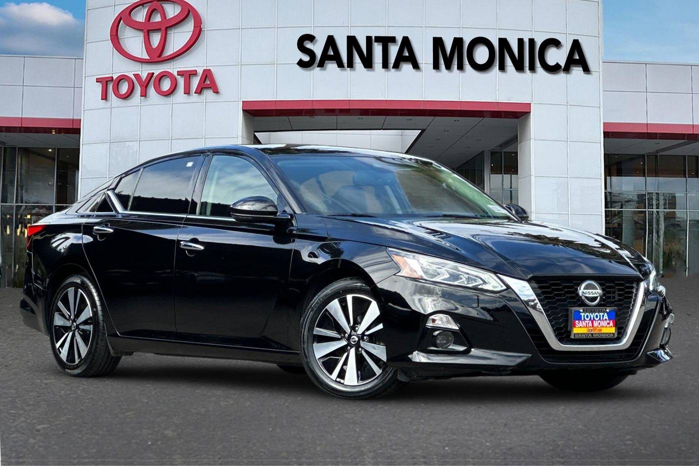 2019 Nissan Altima SL — Sedan — 67,775 mi — Santa Monica, CA