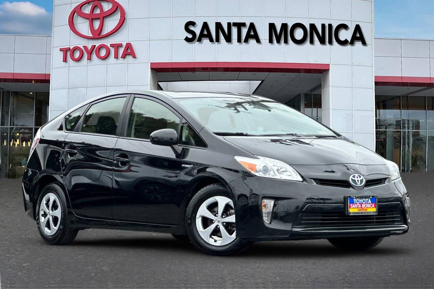 2014 Toyota Prius Four — Sedan — 114,141 mi — Santa Monica, CA