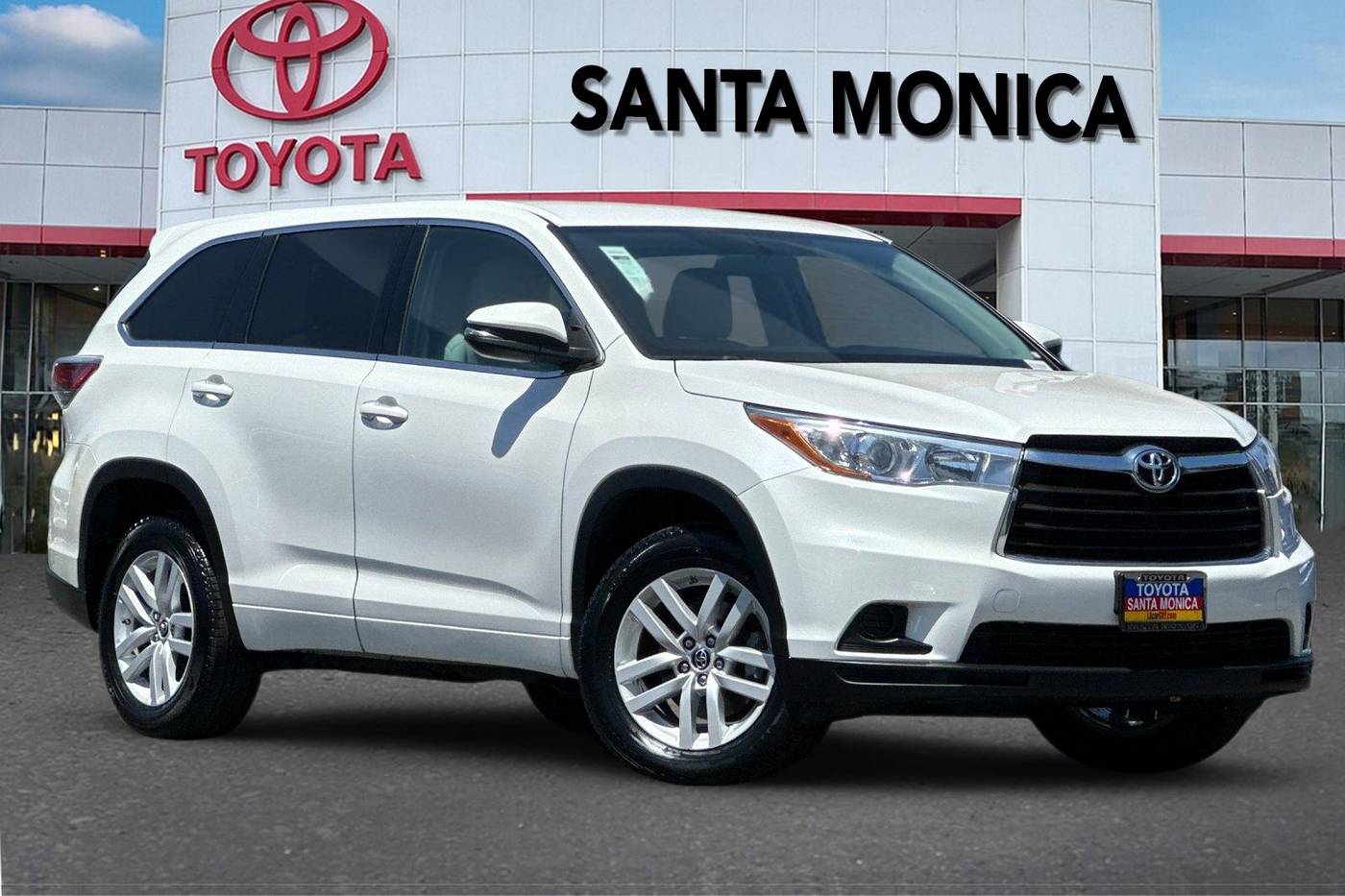 2016 Toyota Highlander LE — SUV — 84,256 mi — Santa Monica, CA