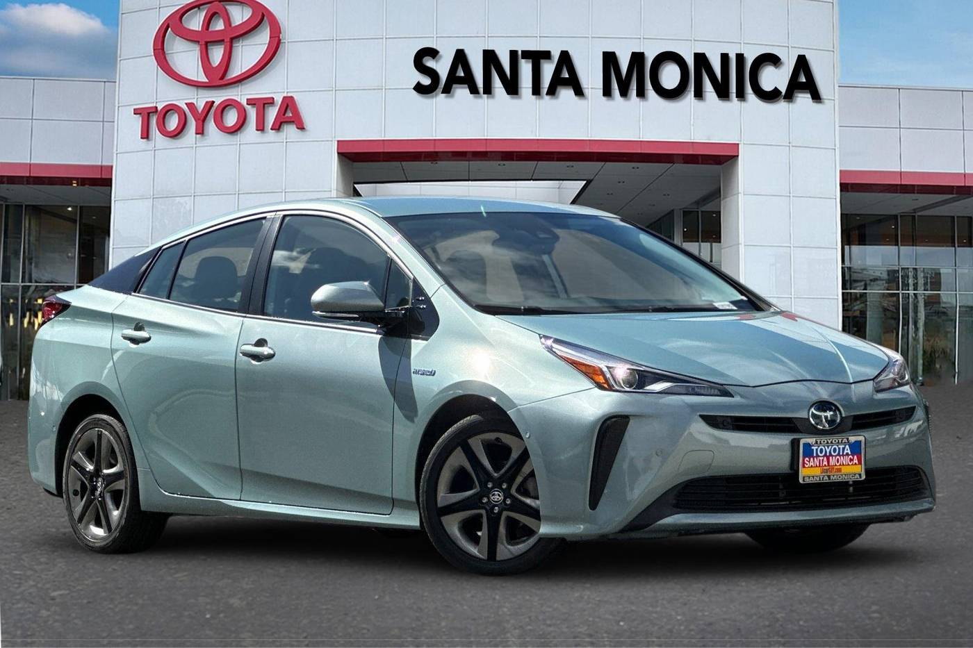 2019 Toyota Prius L Eco — Hatchback — 10,194 mi — Santa Monica, CA