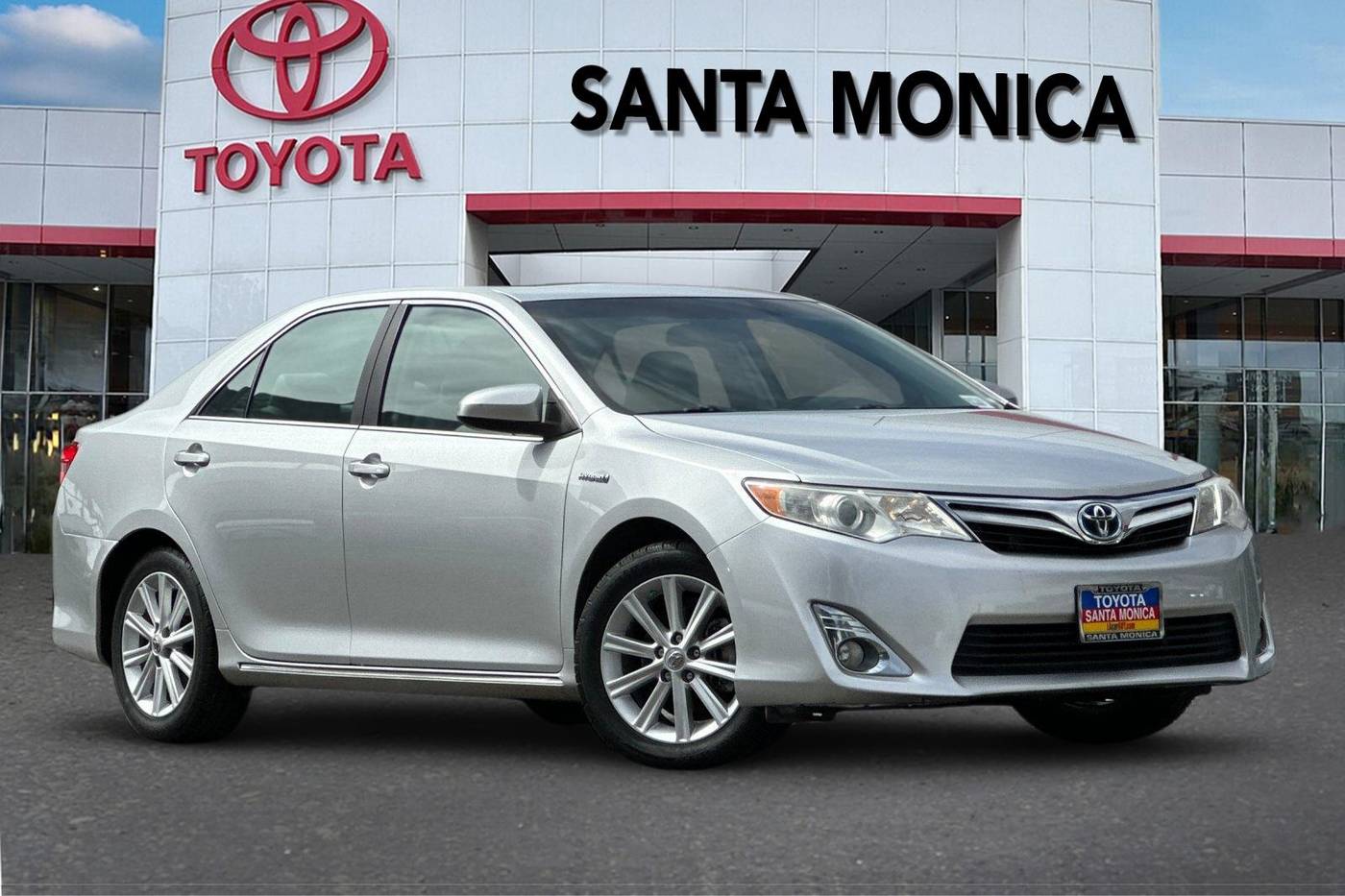 2012 Toyota Camry Hybrid XLE — Sedan — 95,624 mi — Santa Monica, CA