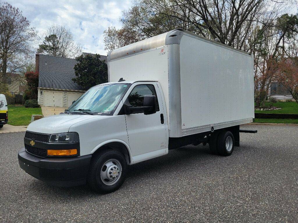 2019 Chevrolet Express Commercial Cutaway 3500 — Chassis Cab Truck — 20,492 mi — Voorhees, NJ