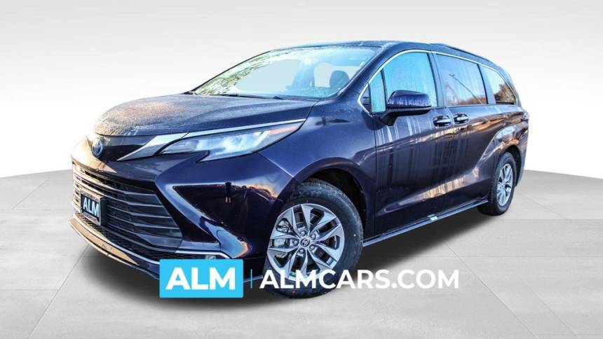 2023 Toyota Sienna XLE