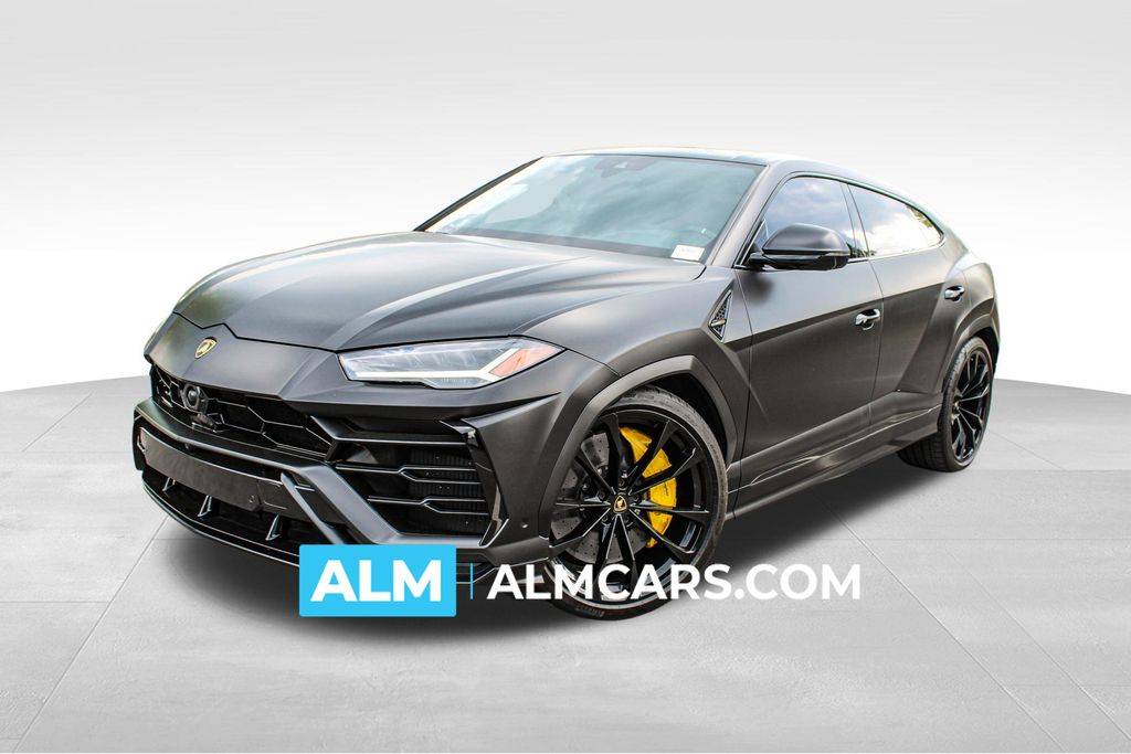 2020 Lamborghini Urus Standard