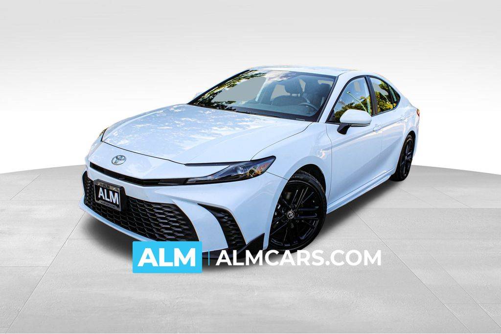 2025 Toyota Camry Hybrid SE — Sedan — 32,501 mi — Buford, GA