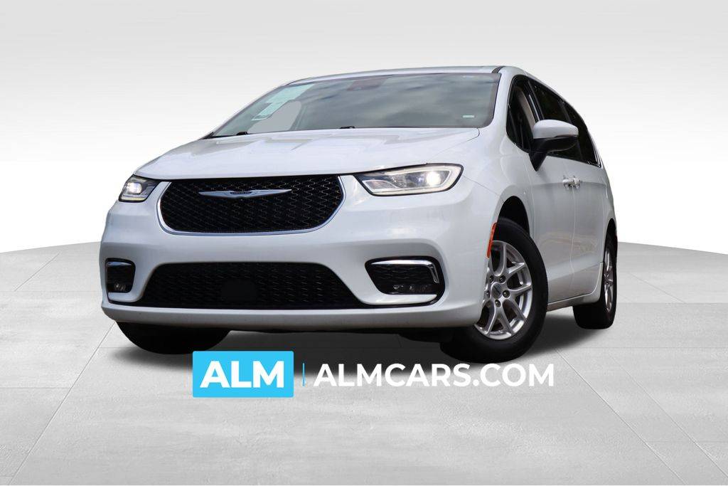 2023 Chrysler Pacifica Touring L — Minivan — 70,585 mi — Duluth, GA