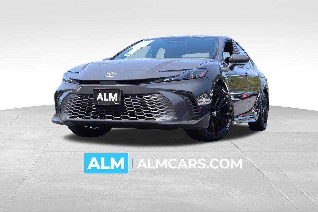 2025 Toyota Camry Hybrid SE — Sedan — 33,523 mi — Duluth, GA