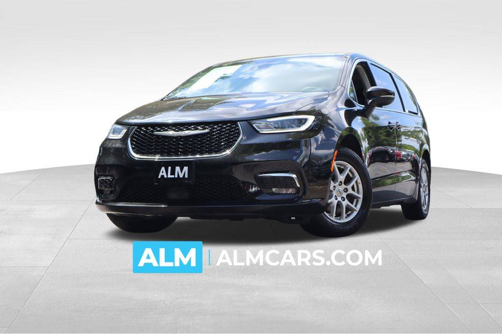 2023 Chrysler Pacifica Touring L — Minivan — 63,658 mi — Duluth, GA