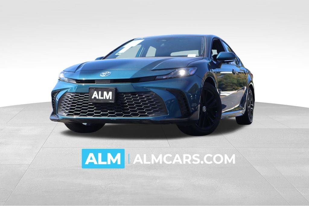 2025 Toyota Camry Hybrid SE — Sedan — 34,062 mi — Duluth, GA
