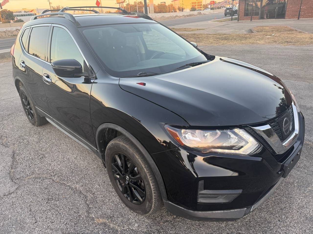 2017 Nissan Rogue SV — SUV — 99,775 mi — Austin, TX