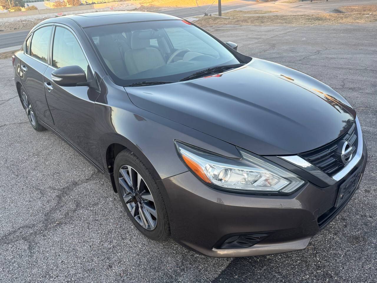 2016 Nissan Altima 2.5 SV — Sedan — 71,910 mi — Austin, TX