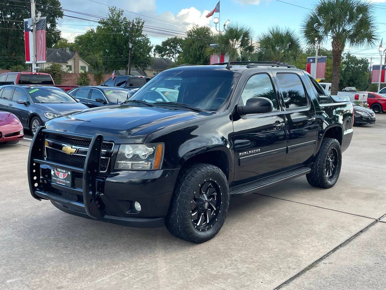 2013 Chevrolet Avalanche LS Black Diamond