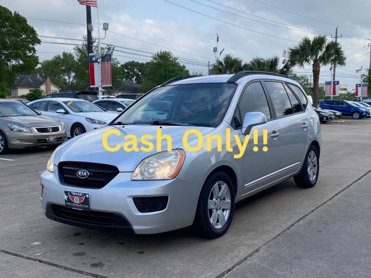 2008 Kia Rondo LX — Wagon — 151,731 mi — Houston, TX