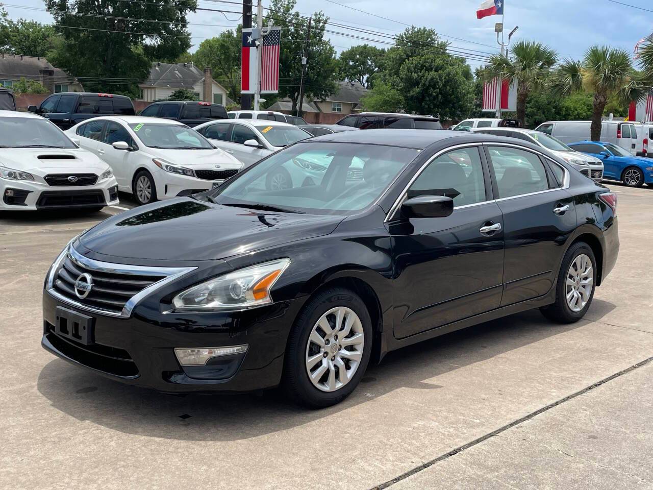 2014 Nissan Altima 2.5 S — Sedan — 136,456 mi — Houston, TX