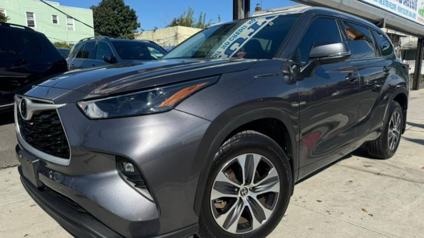 2022 Toyota Highlander XLE — SUV — 25,970 mi — Jamaica, NY