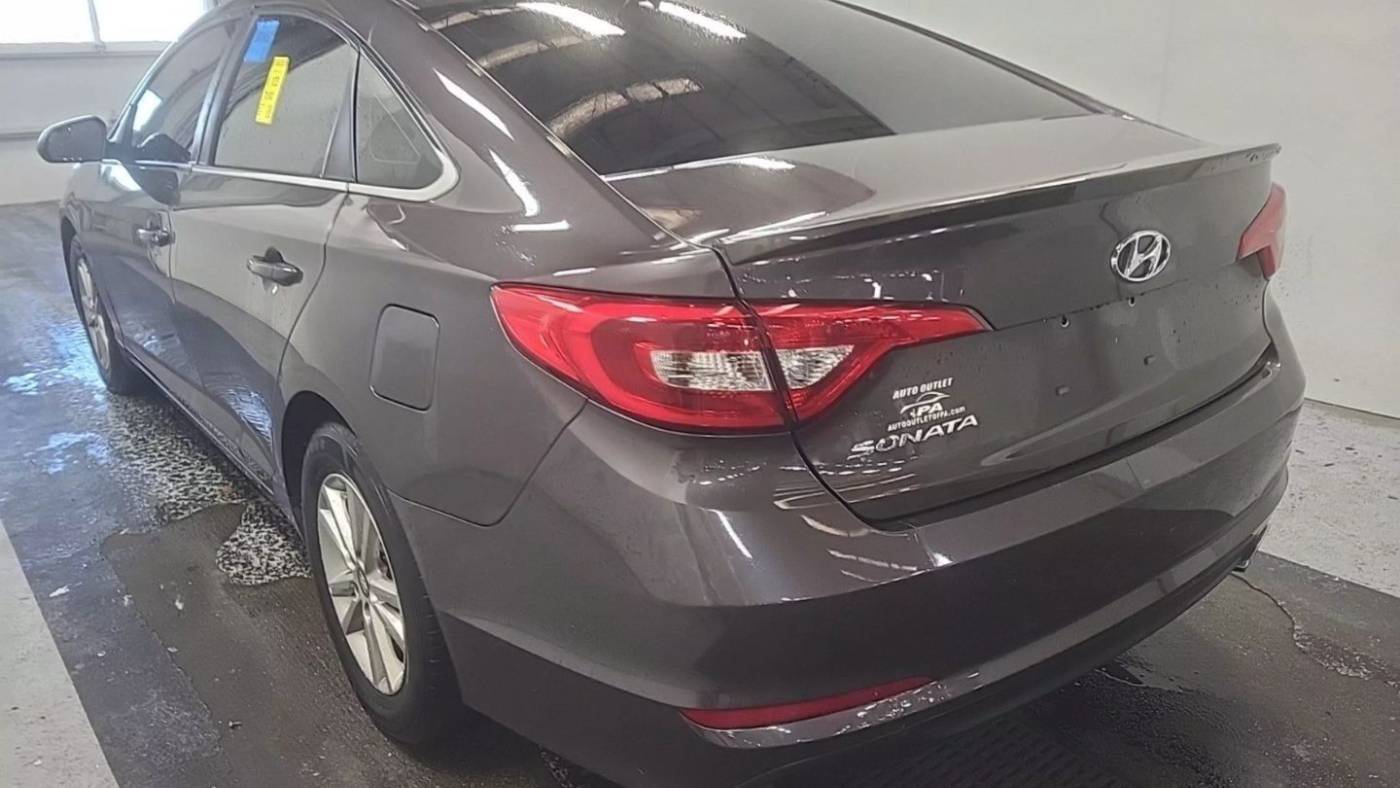 2017 Hyundai Sonata SE — Sedan — 72,922 mi — Union City, NJ
