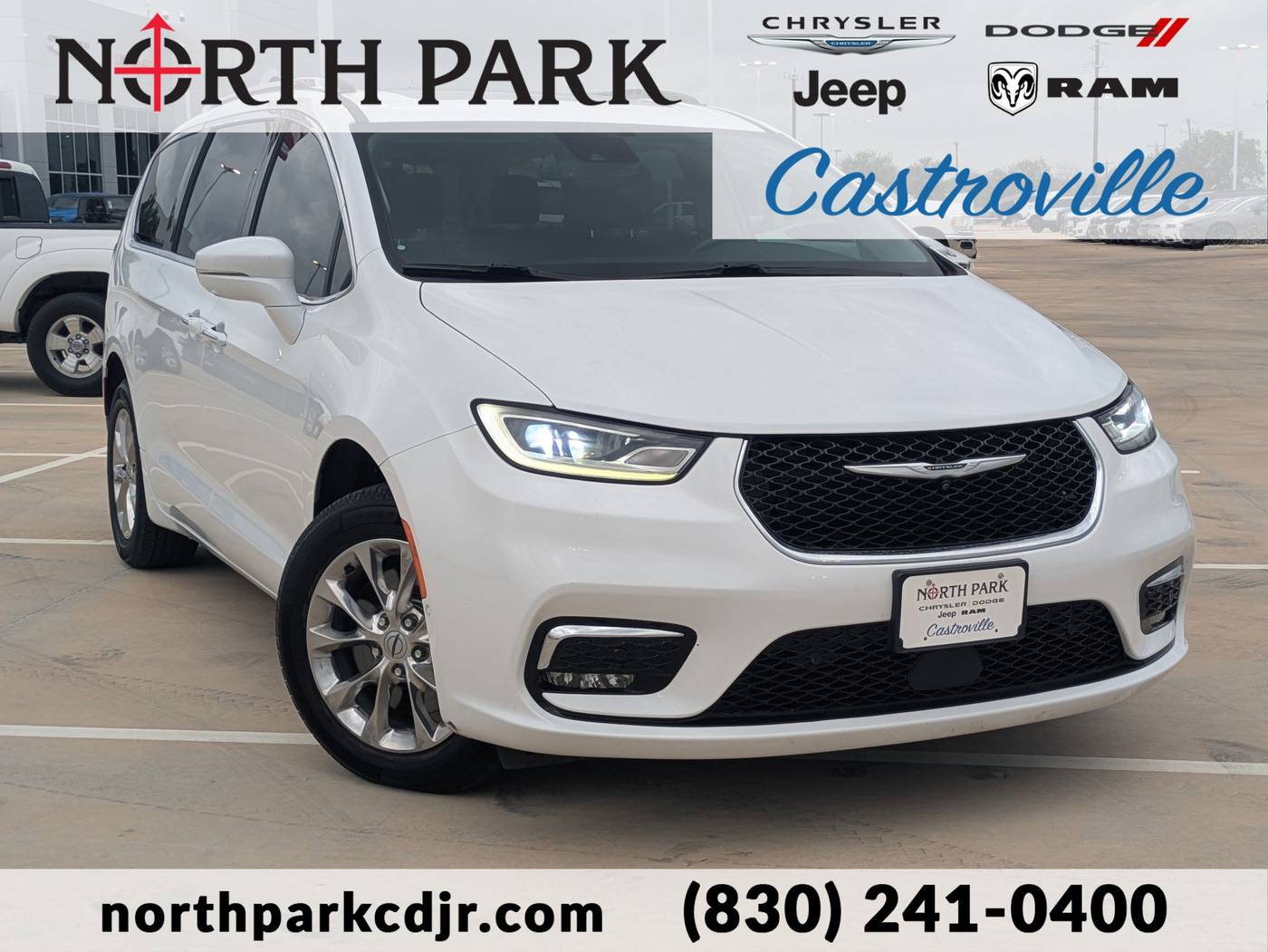 2021 Chrysler Pacifica Touring L — Minivan — 57,058 mi — Castroville, TX
