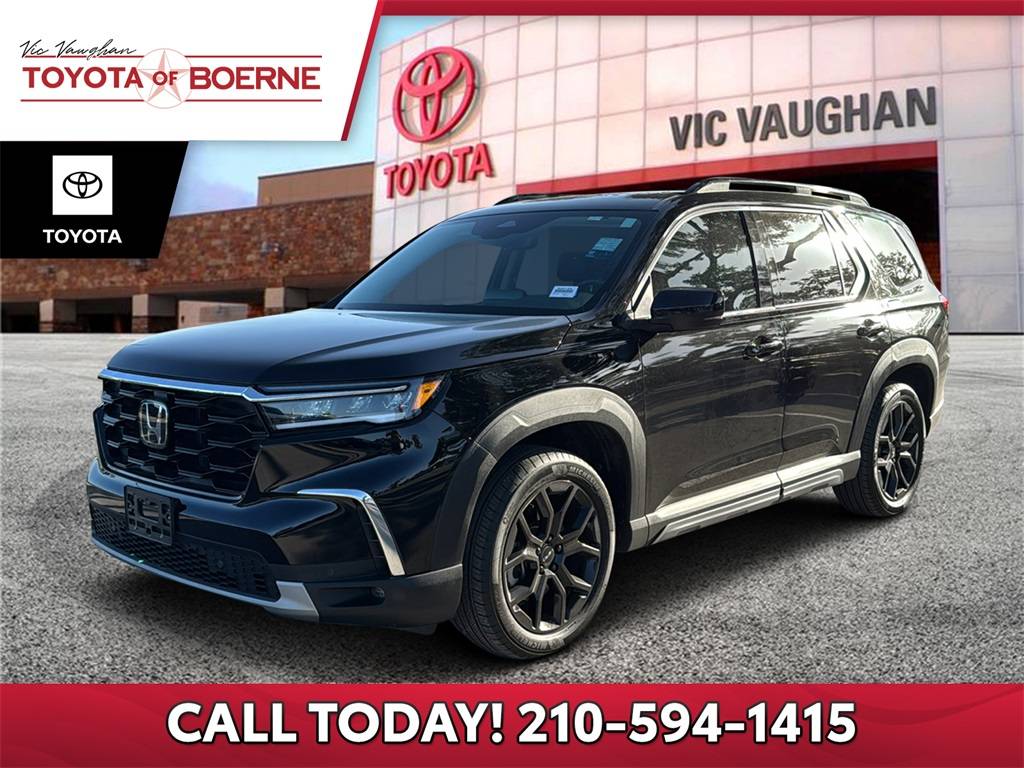 2025 Honda Pilot Touring — SUV — 7,626 mi — Boerne, TX