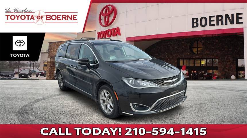 2017 Chrysler Pacifica Touring L — Minivan — 61,716 mi — Boerne, TX
