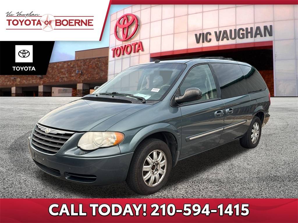 2005 Chrysler Town & Country Touring — Minivan — 149,157 mi — Boerne, TX