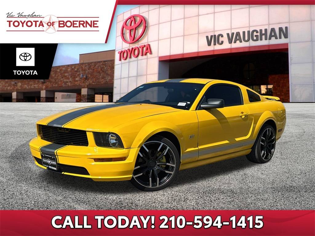 2005 Ford Mustang GT Deluxe — Coupe — 80,274 mi — Boerne, TX