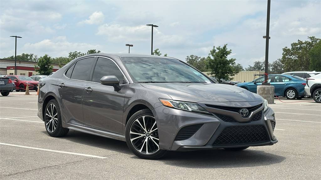 2019 Toyota Camry SE — Sedan — 114,993 mi — Boerne, TX