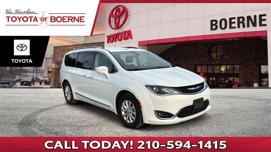 2019 Chrysler Pacifica Touring L — Minivan — 116,672 mi — Boerne, TX