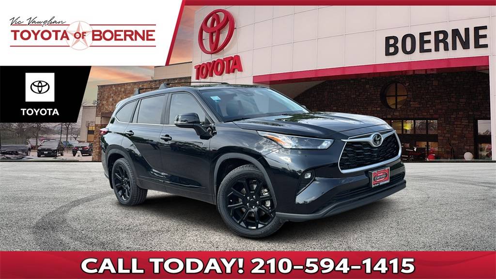 2023 Toyota Highlander LE — SUV — 31,700 mi — Boerne, TX