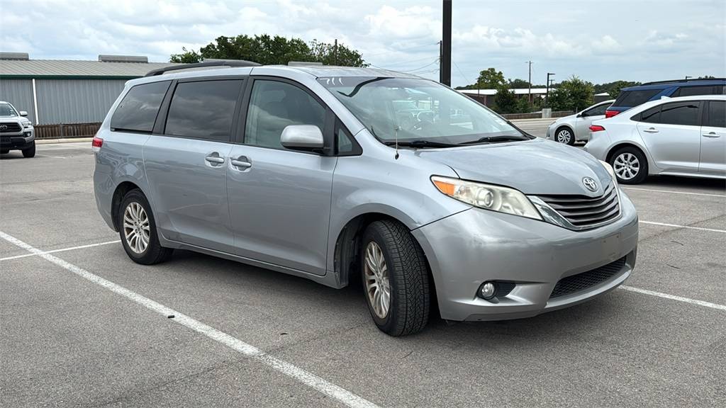 2011 Toyota Sienna XLE — Minivan — 123,633 mi — Boerne, TX
