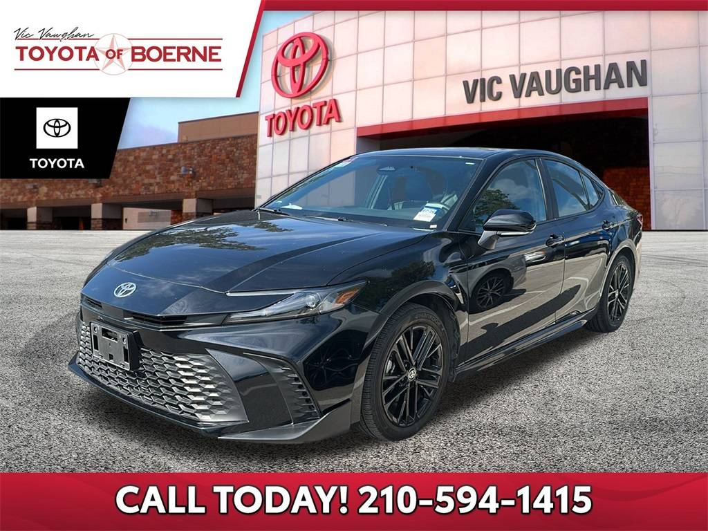 2025 Toyota Camry Hybrid SE — Sedan — 32,830 mi — Boerne, TX