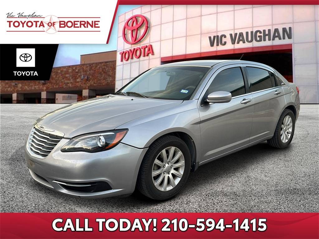 2013 Chrysler 200 Touring — Sedan — 147,341 mi — Boerne, TX