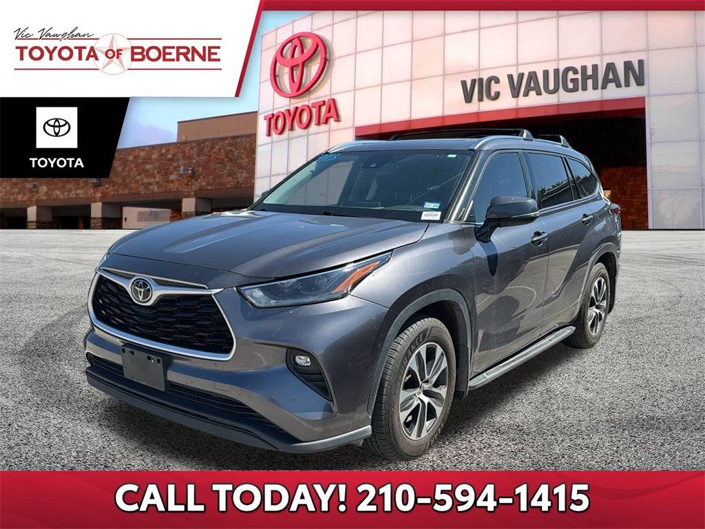 2021 Toyota Highlander XLE — SUV — 100,000 mi — Boerne, TX
