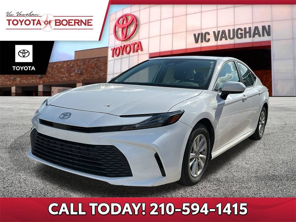 2025 Toyota Camry Hybrid SE — Sedan — 33,539 mi — Boerne, TX