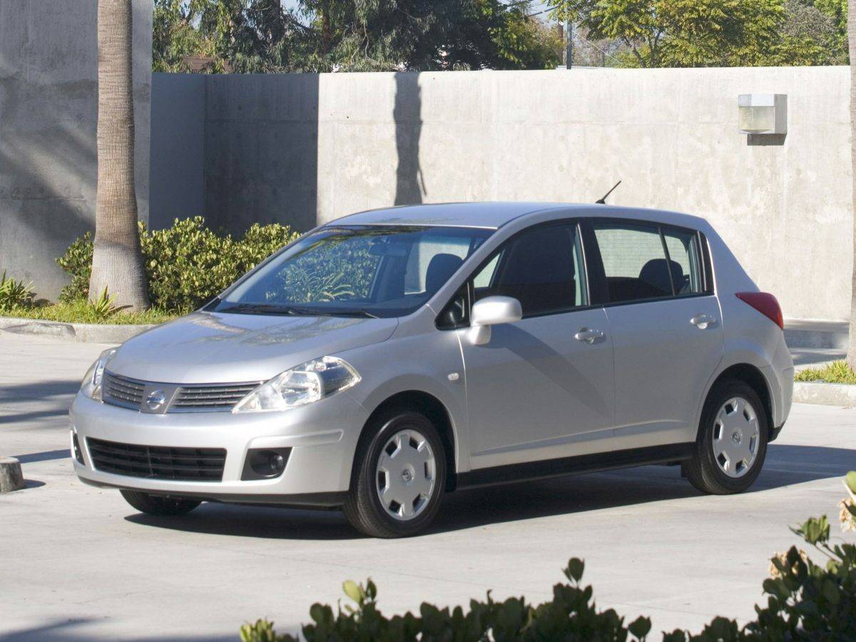 2007 Nissan Versa 1.8 SL — Hatchback — 155,000 mi — Boerne, TX