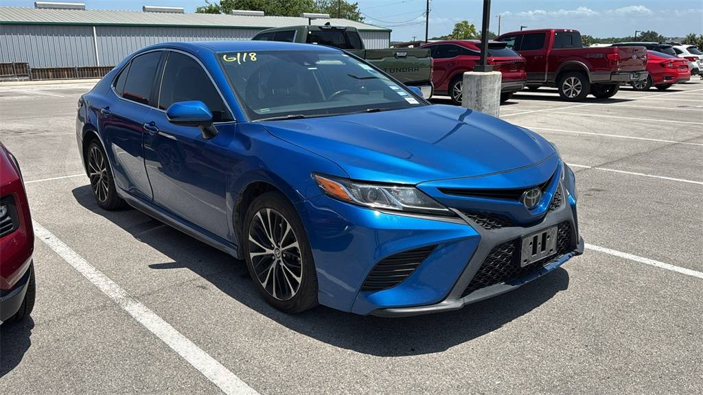 2020 Toyota Camry SE — Sedan — 114,701 mi — Boerne, TX