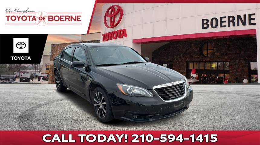 2014 Chrysler 200 Limited — Sedan — 107,215 mi — Boerne, TX