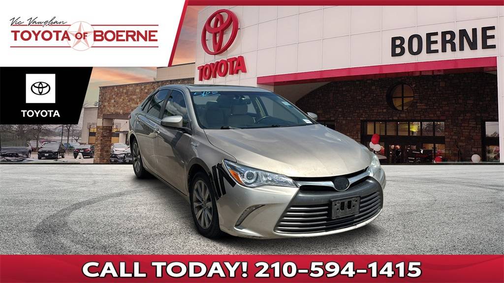 2016 Toyota Camry Hybrid XLE — Sedan — 142,000 mi — Boerne, TX