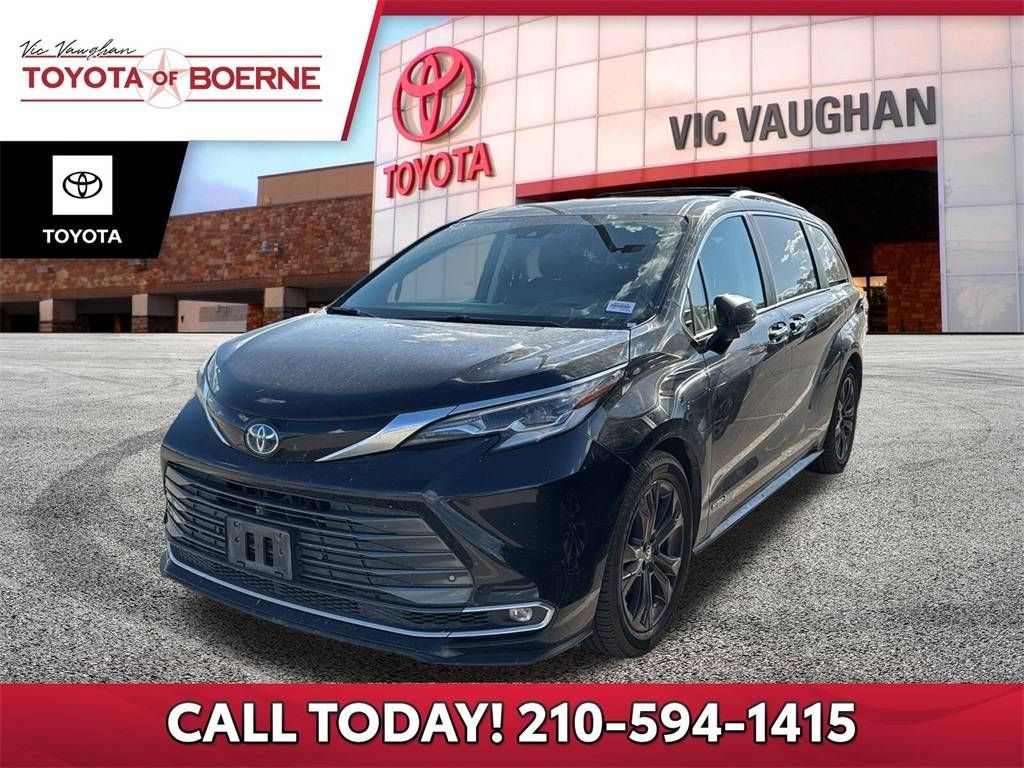 2021 Toyota Sienna Platinum — Minivan — 64,738 mi — Boerne, TX