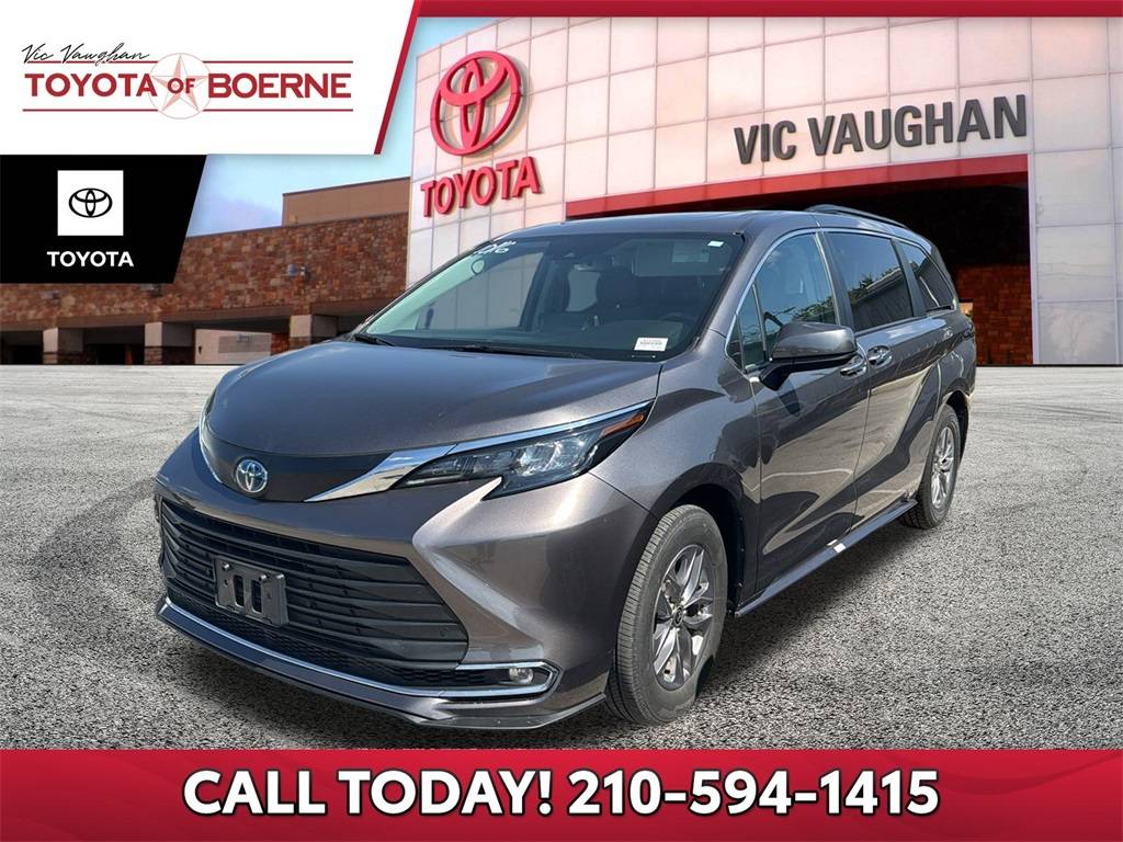 2024 Toyota Sienna XLE — Minivan — 58,423 mi — Boerne, TX