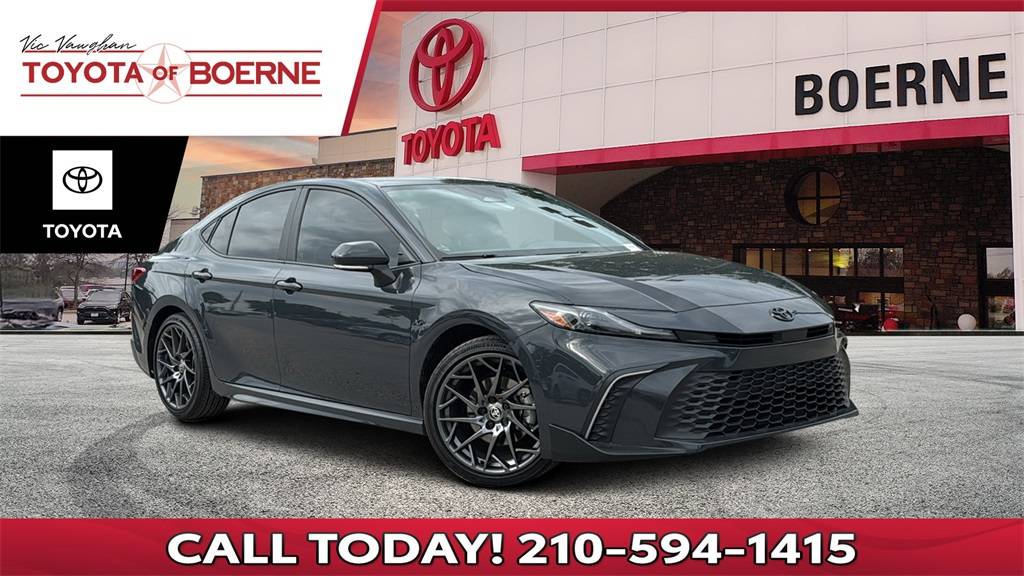 2025 Toyota Camry SE — Sedan — 13,872 mi — Boerne, TX