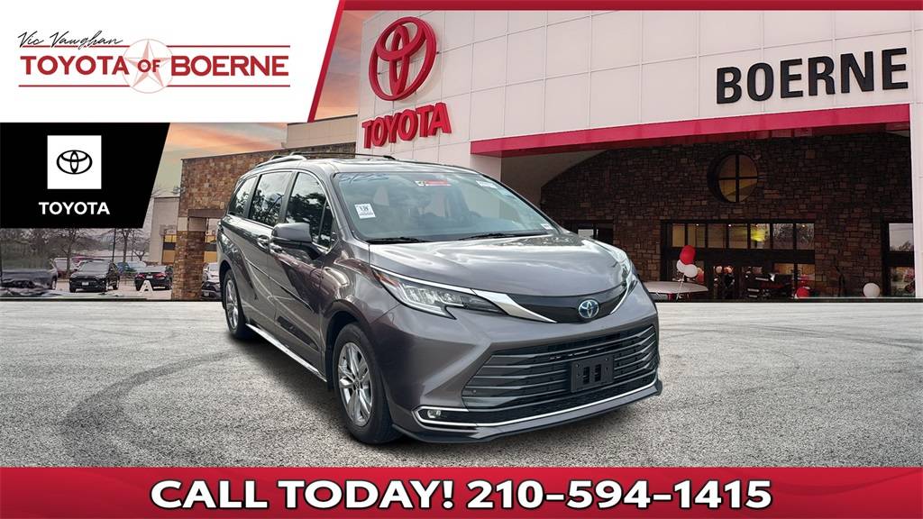 2023 Toyota Sienna Limited — Minivan — 20,420 mi — Boerne, TX